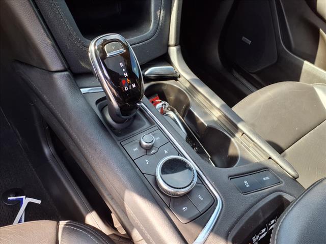 used 2021 Cadillac XT5 car, priced at $25,949