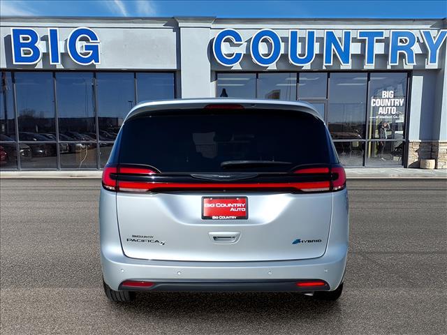 used 2023 Chrysler Pacifica Hybrid car, priced at $30,889