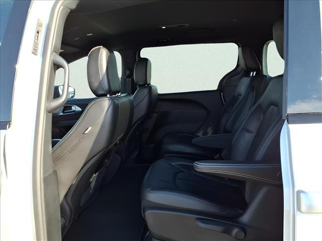 used 2023 Chrysler Pacifica Hybrid car, priced at $30,889