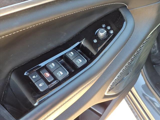 used 2022 Jeep Grand Cherokee car, priced at $42,099