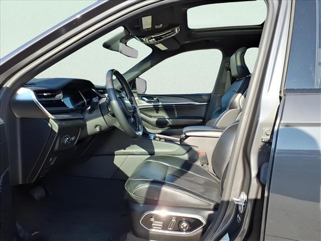 used 2022 Jeep Grand Cherokee car, priced at $42,099