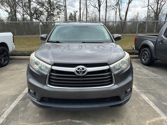 used 2016 Toyota Highlander car, priced at $21,500