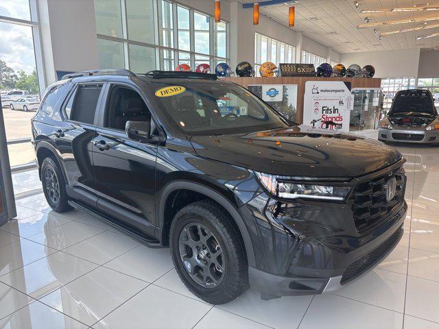 new 2025 Honda Pilot car, priced at $50,850