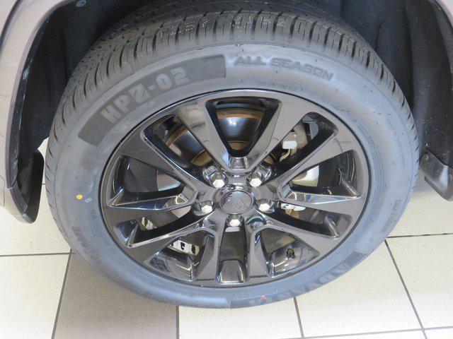 used 2018 Jeep Grand Cherokee car, priced at $17,300