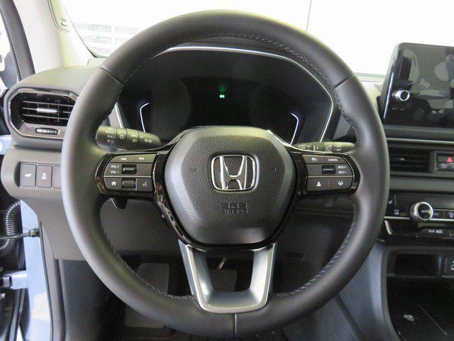 new 2025 Honda Pilot car, priced at $51,305