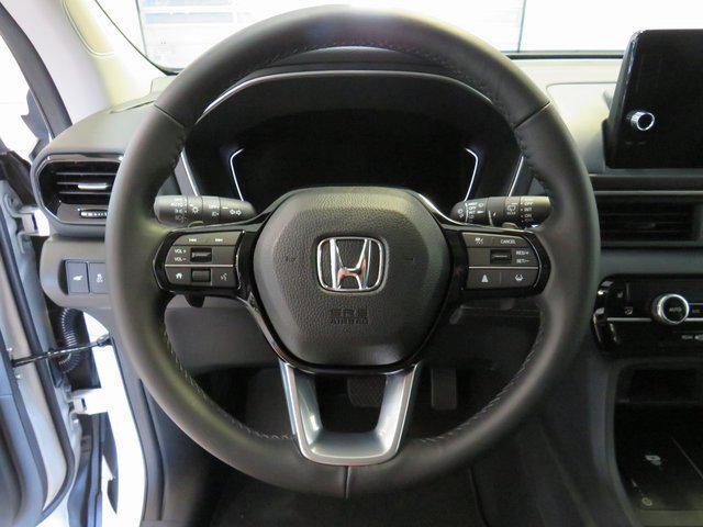 new 2025 Honda Pilot car, priced at $46,885