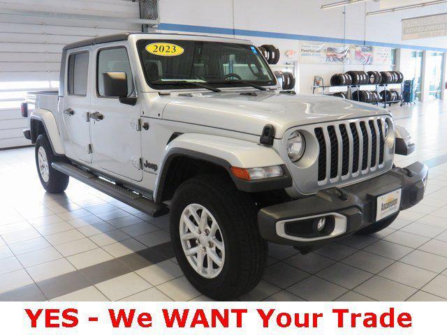used 2023 Jeep Gladiator car, priced at $29,500