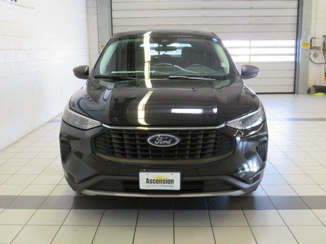 used 2023 Ford Escape car, priced at $19,000