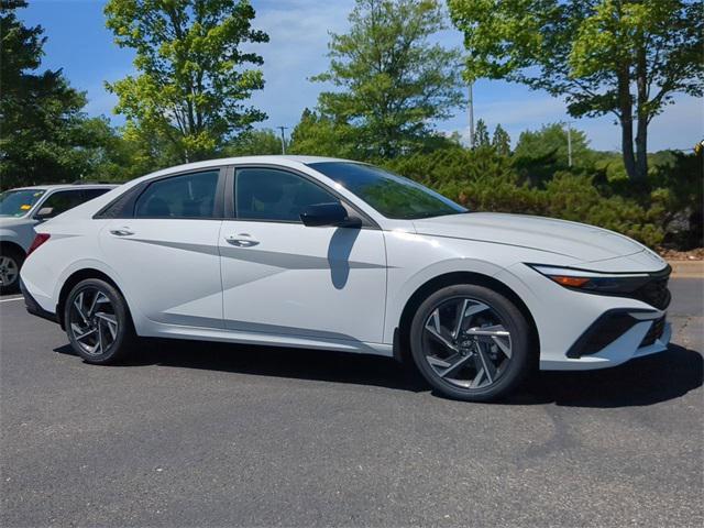 new 2025 Hyundai Elantra car, priced at $27,465