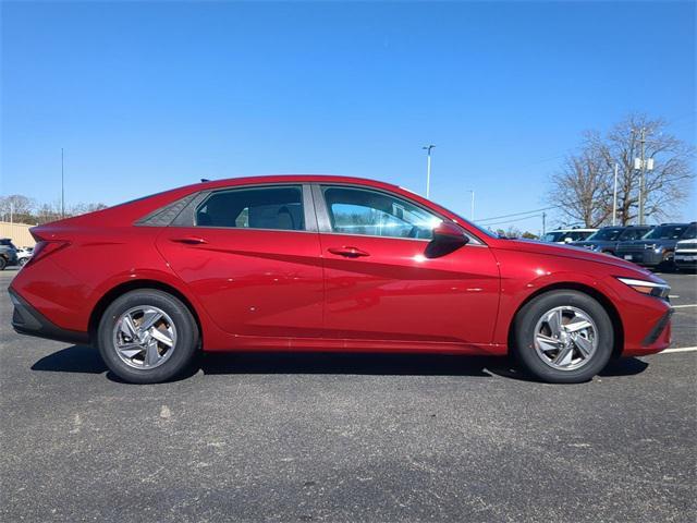 new 2025 Hyundai Elantra car, priced at $22,235