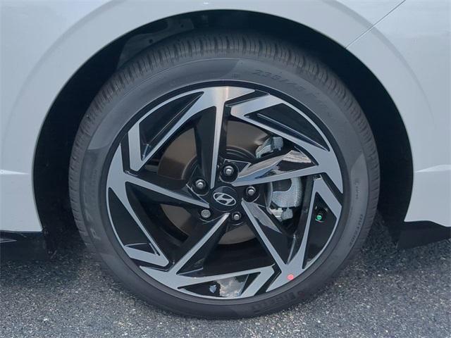 new 2025 Hyundai Sonata car, priced at $31,185