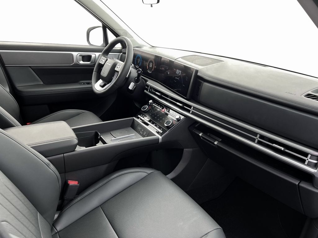 used 2024 Hyundai Santa Fe car, priced at $36,000