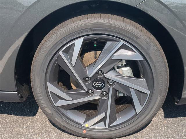 new 2025 Hyundai Elantra car, priced at $27,715