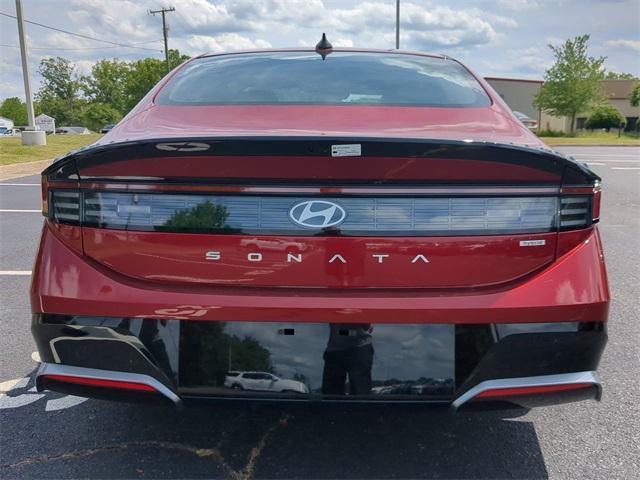 new 2025 Hyundai Sonata Hybrid car, priced at $32,330
