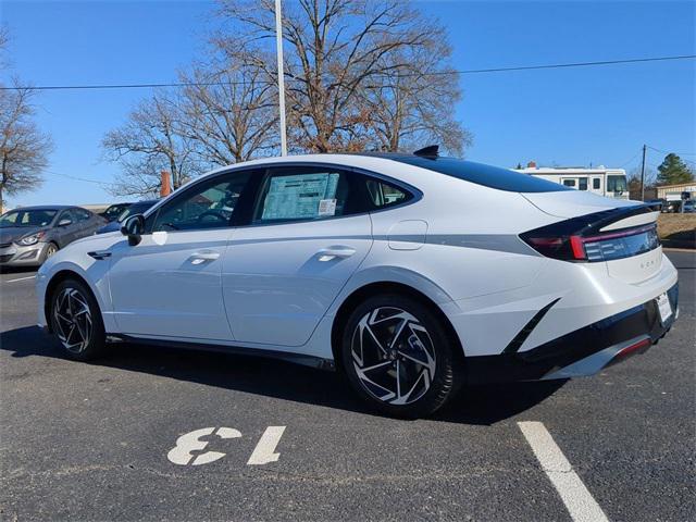 new 2024 Hyundai Sonata car, priced at $30,425