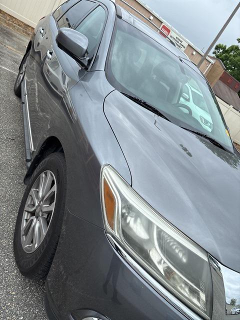 used 2015 Nissan Pathfinder car, priced at $11,000