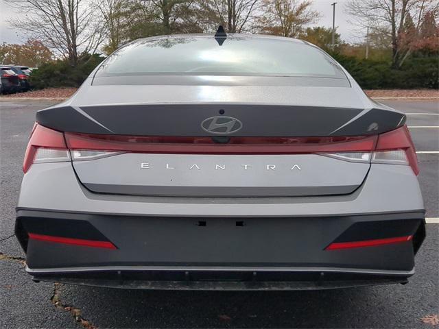 new 2025 Hyundai Elantra car, priced at $22,580