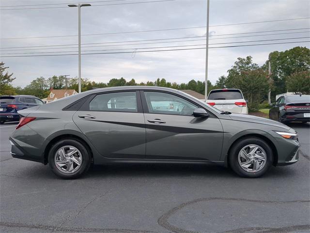 new 2025 Hyundai Elantra car, priced at $22,580