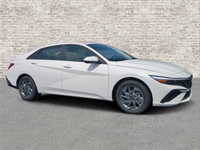 new 2025 Hyundai ELANTRA HEV car, priced at $25,585