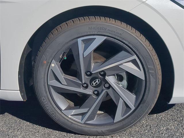 new 2025 Hyundai Elantra car, priced at $24,115