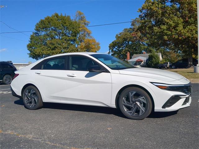 new 2025 Hyundai Elantra car, priced at $24,115