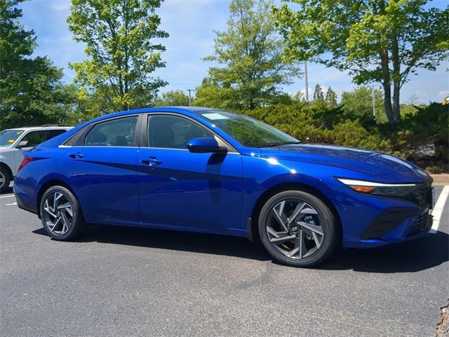 new 2025 Hyundai Elantra car, priced at $25,935