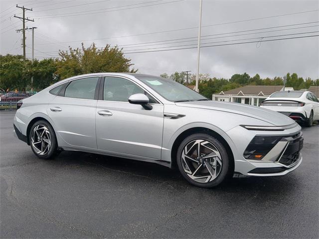 new 2024 Hyundai Sonata car, priced at $31,055