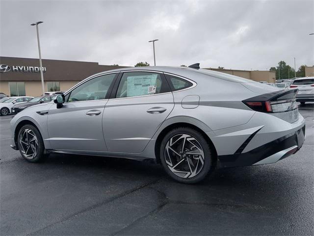 new 2024 Hyundai Sonata car, priced at $31,055