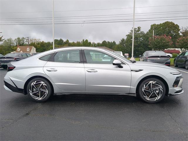 new 2024 Hyundai Sonata car, priced at $31,055