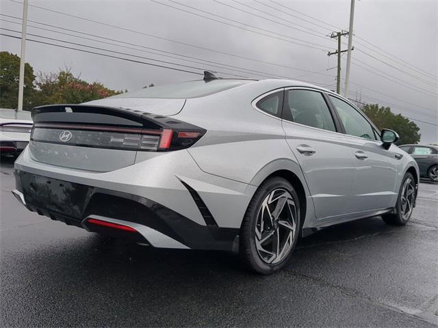 new 2024 Hyundai Sonata car, priced at $31,055