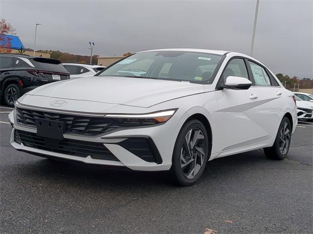 new 2025 Hyundai Elantra car, priced at $27,680