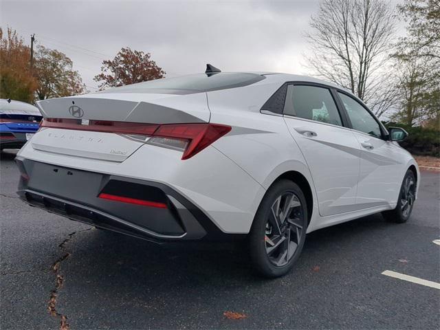 new 2025 Hyundai Elantra car, priced at $27,680