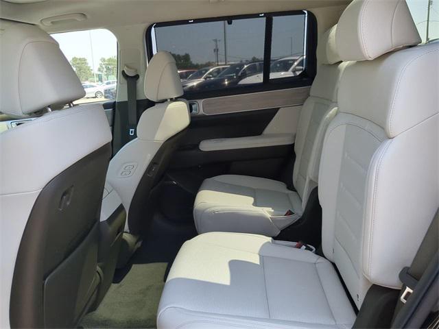 new 2025 Hyundai SANTA FE HEV car, priced at $47,905