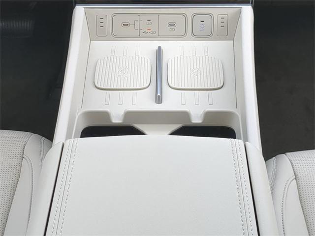 new 2025 Hyundai SANTA FE HEV car, priced at $47,905