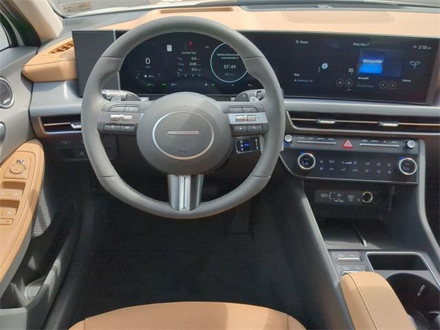 new 2025 Hyundai Sonata Hybrid car, priced at $39,025
