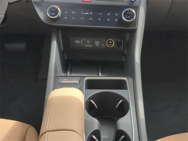 new 2025 Hyundai Sonata Hybrid car, priced at $39,025