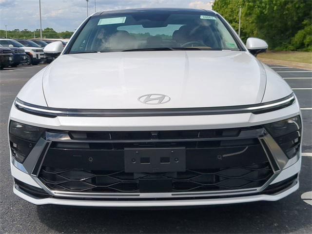 new 2025 Hyundai Sonata Hybrid car, priced at $39,025