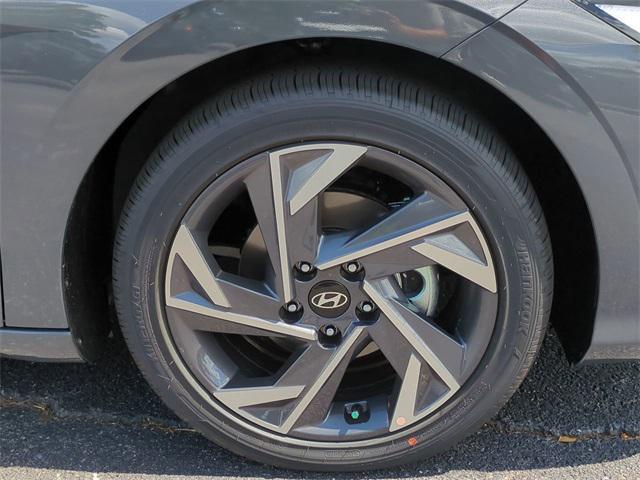 new 2025 Hyundai Elantra car, priced at $27,510
