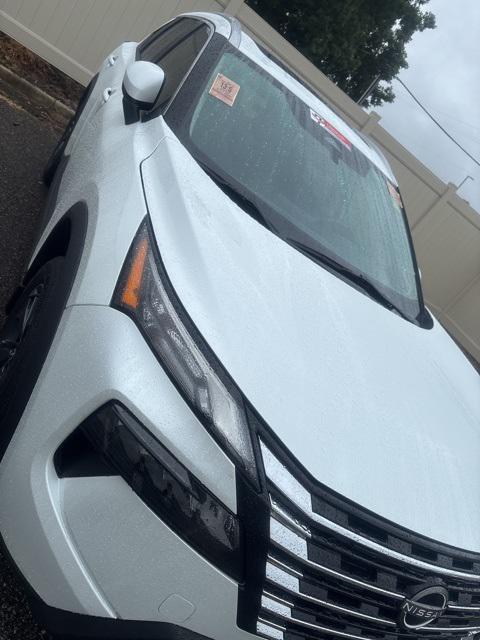 used 2024 Nissan Rogue car, priced at $25,000