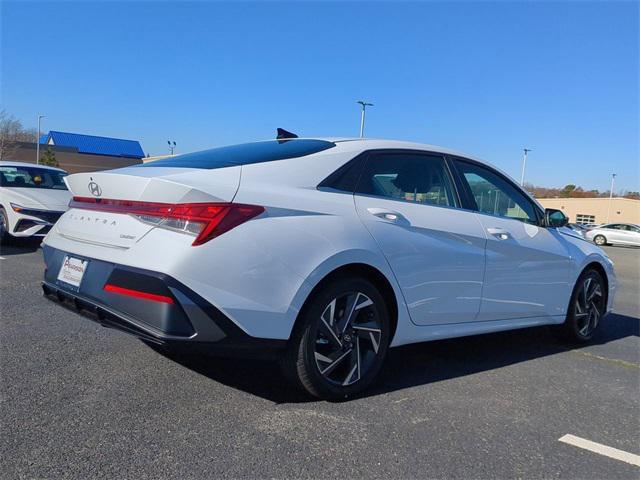 new 2025 Hyundai Elantra car, priced at $28,670