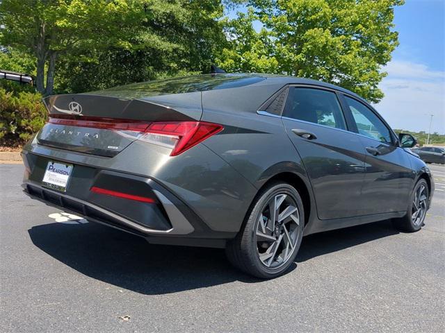 new 2025 Hyundai Elantra car, priced at $29,315