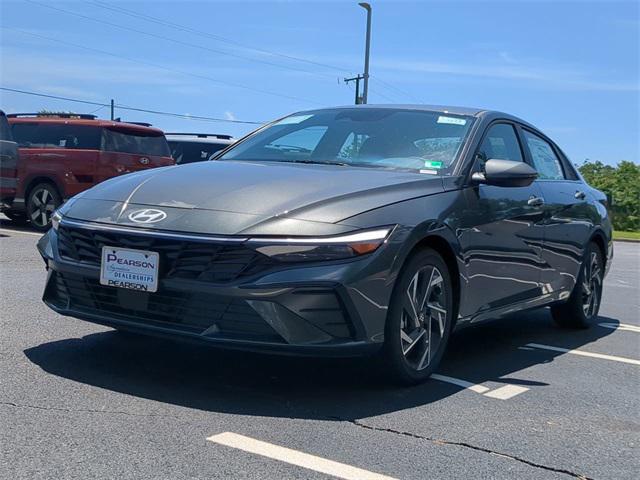 new 2025 Hyundai Elantra car, priced at $29,315