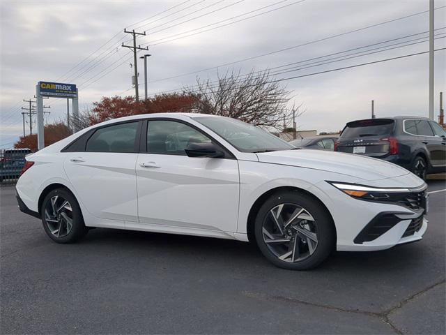 new 2025 Hyundai Elantra car, priced at $24,085