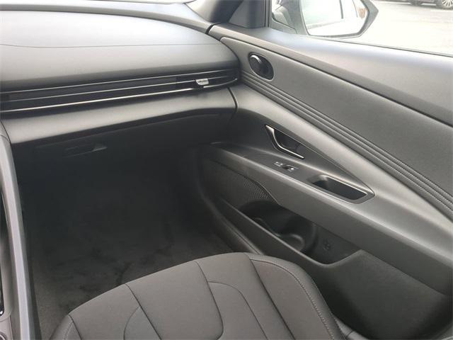 new 2025 Hyundai Elantra car, priced at $24,085