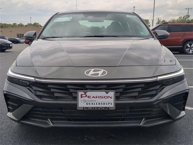 new 2025 Hyundai Elantra car, priced at $30,370