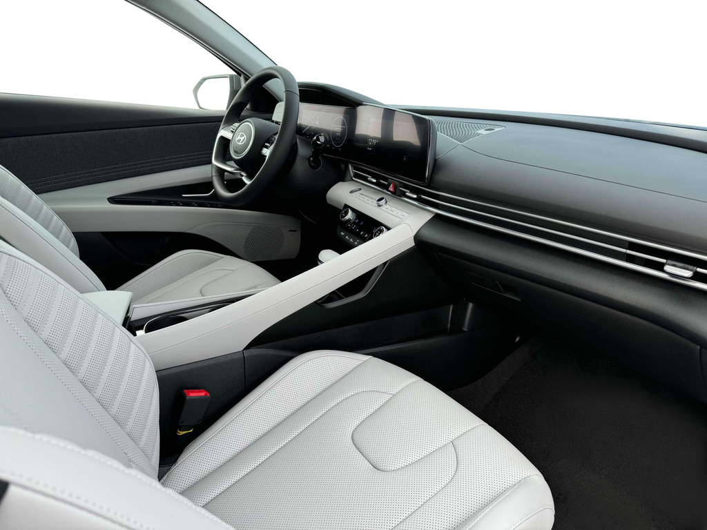 new 2025 Hyundai Elantra car, priced at $30,620