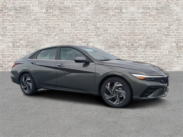 new 2025 Hyundai Elantra car, priced at $30,370