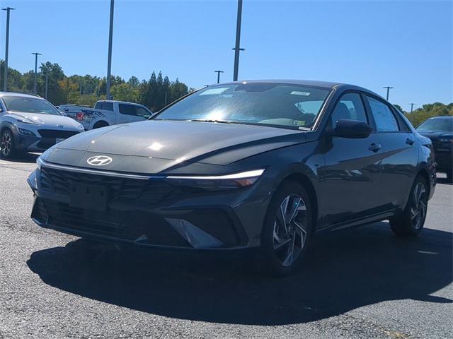 new 2025 Hyundai Elantra car, priced at $23,690