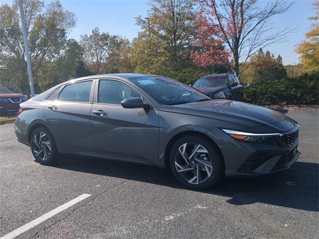 new 2024 Hyundai Elantra car, priced at $25,015