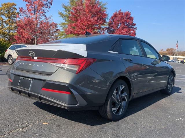 new 2024 Hyundai Elantra car, priced at $25,015